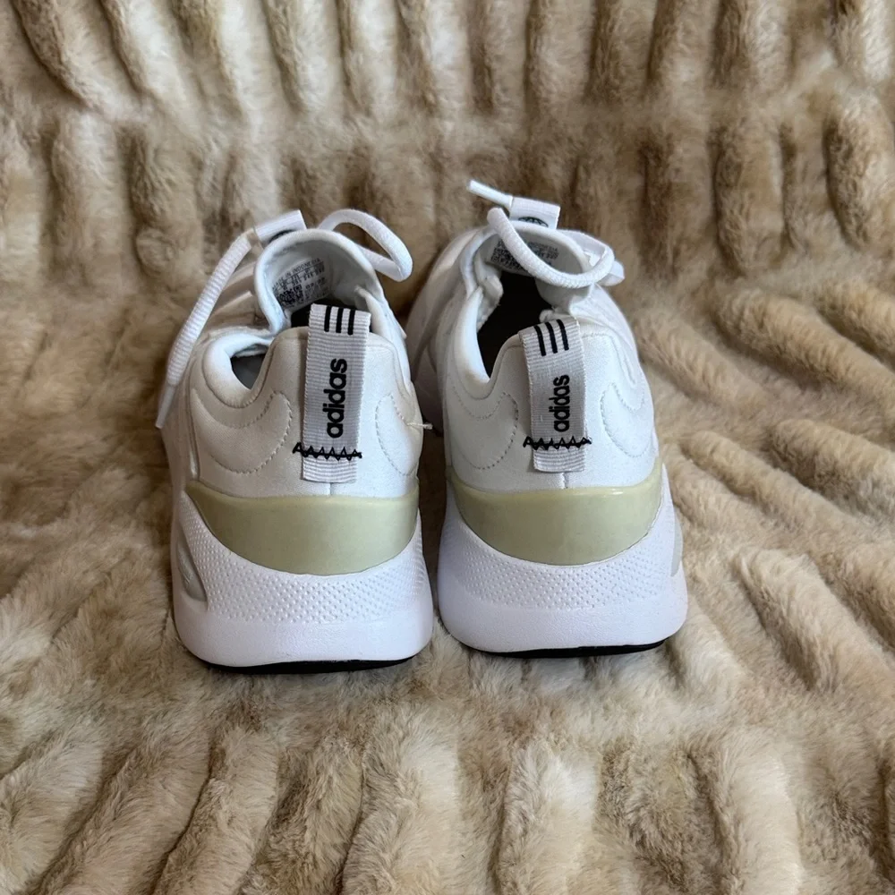 Adidas Women's Classic White Sneakers - Picture 3 of 5